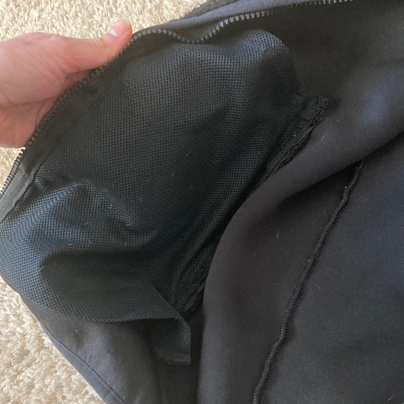 Fjallraven Black Fleece Zip-Up Jacket - Picture 9 of 9